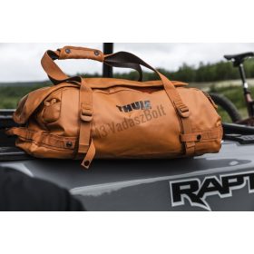 Thule Chasm sporttáska 40L - Autumnal, öszi narancs