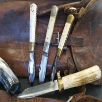 Tradicionális bicskák, tőrők
